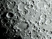 A jovem e proeminente cratera TYCHO em 28 de maio de 2023