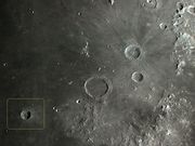 No Alvo: Cratera TIMOCHARIS.