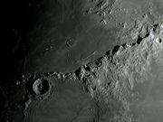 Cratera ERATOSTHENES: marcador geológico da história lunar.