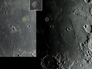 Pequeno monte hemisférico nas lavas escuras do Mare NUBIUM